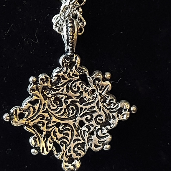 1928 Vintage Style Pendant - Picture 7 of 11